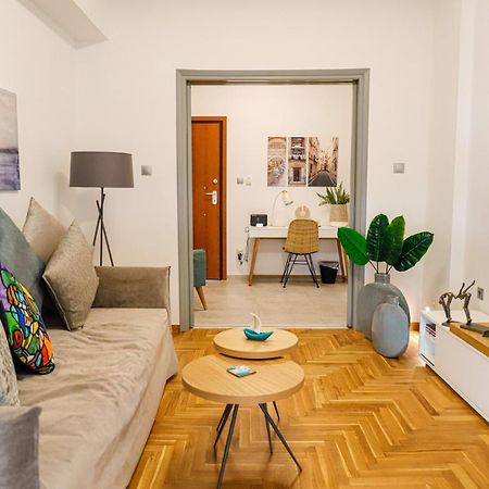 Newly Renovated Apartment 7 Min Walk From Acropolis Athens Luaran gambar