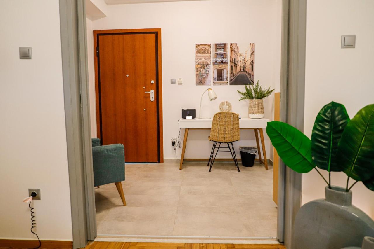 Newly Renovated Apartment 7 Min Walk From Acropolis Athens Luaran gambar