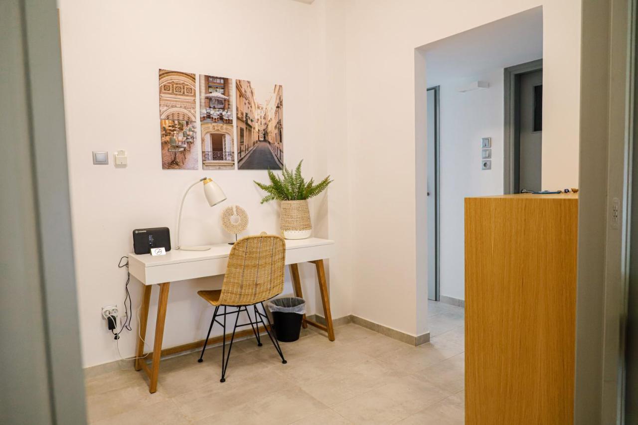 Newly Renovated Apartment 7 Min Walk From Acropolis Athens Luaran gambar