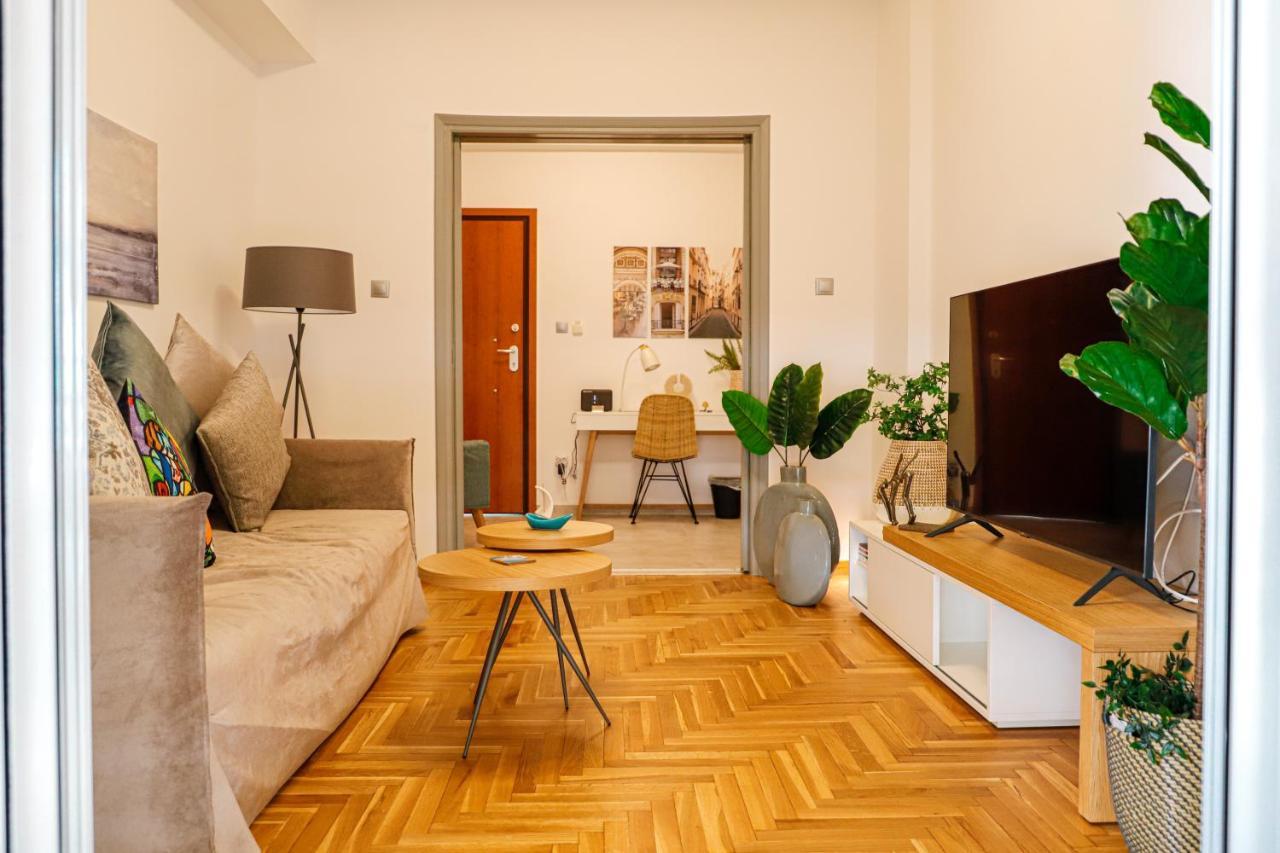 Newly Renovated Apartment 7 Min Walk From Acropolis Athens Luaran gambar