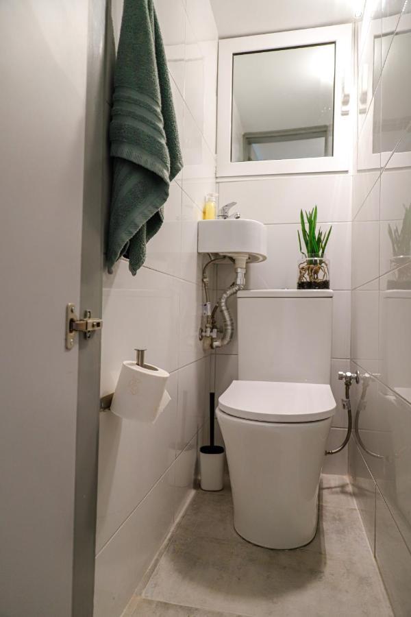 Newly Renovated Apartment 7 Min Walk From Acropolis Athens Luaran gambar